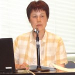 説明をされる医療生協健文会の出雲美代子さん 